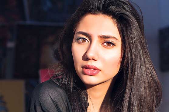 فلم رئیس  کی شوٹنگ نے مائرہ خان کی نیندیں اڑا دیں