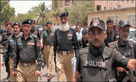 سندھ ہائیکورٹ کا گھیراؤ، 12  پولیس افسران نے حلف نامے جمع کردایے