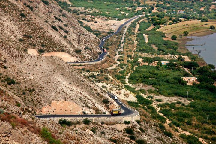 پکیاں سڑکاں تے سوکھے پینڈے ۔۔۔کیا نافذالعمل ہو سکے گا ؟