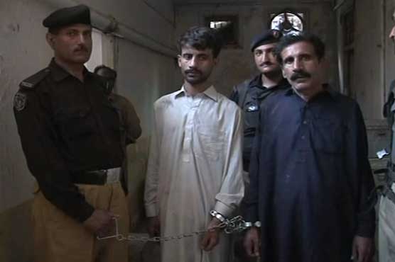 پشاور: پولیس نے چار بہنوں کے قتل میں ملوث باپ بیٹے کو گرفتار کر لیا