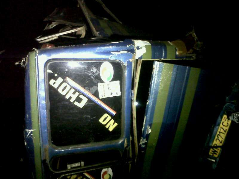 بھکر: داجل روڈ پر بس الٹ گئی، 14 مسافرز خمی