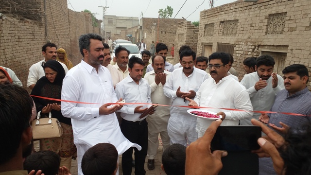 تحصیل 18 ہزاری ضلع جھنگ میں سی سی جی او واش سکیمز کا افتتاح