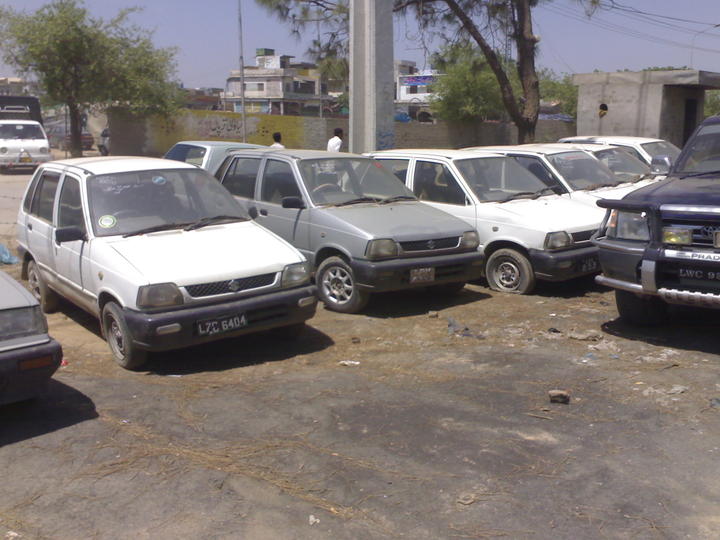 ٹنڈوآدم پولیس نے تین ہفتہ قبل چھینی گئی کار برآمد کر لی