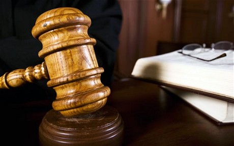 ٍ	نہیں نہیں آئین نہیں ٹوٹنا چاہیے