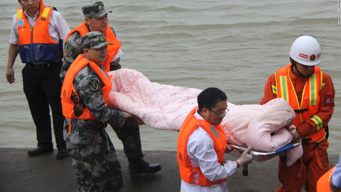 بیجنگ : دریائے یانگ زے میں ڈوبنے والے جہاز سے 66 لاشیں نکال لی گئیں