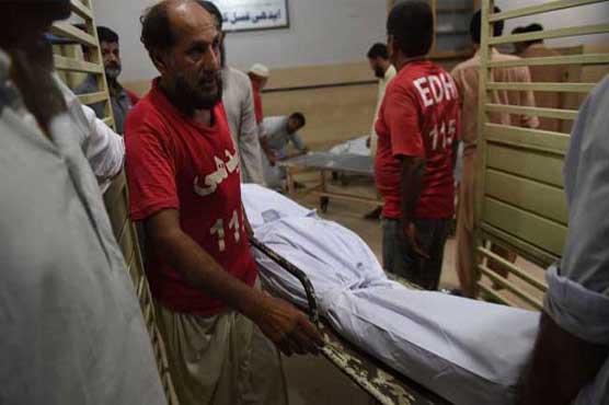 کراچی میں جان لیوا گرمی نے مزید کئی گھر اجاڑ ڈالے، ہلاکتوں کی تعداد 748 ہو گئی