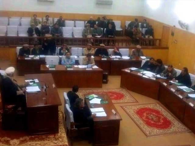 گلگت بلتستان قانون ساز اسمبلی کے نومنتخب ارکان نے حلف اٹھالیا
