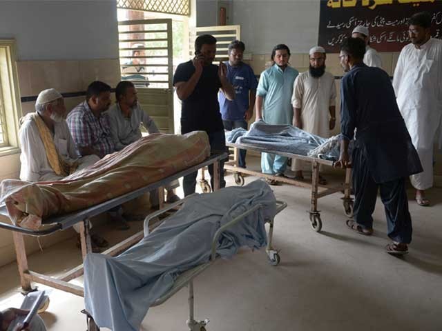 کراچی میں ہیٹ اسٹروک سے متاثرہ مزید 23 افراد جاں بحق