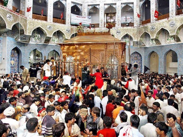 لعل شہباز قلندر کے عرس کے دوران شدید گرمی سے مزید 7 زائرین جاں بحق