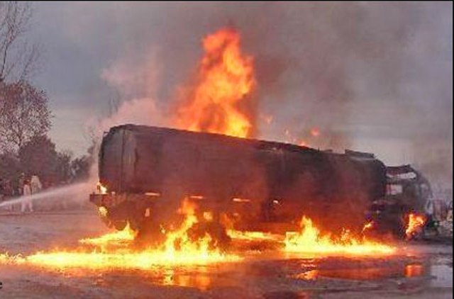 نیٹو ٹینکرحملہ کیس ، 3 دہشتگردوں کو 8،8  مرتبہ سزائے موت کاحکم