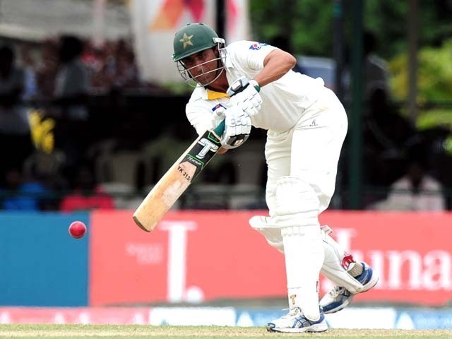 کولمبو ٹیسٹ میں پاکستان کی دوسری اننگز میں بیٹنگ جاری