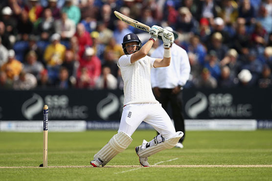 ایشز ٹیسٹ : انگلینڈ نے پہلے روز سات وکٹوں پر 343 رنز بنا لئے