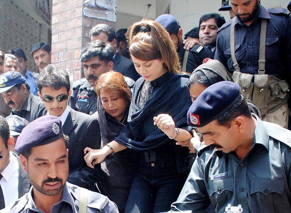 وکیل کی تیاری نہ ہونے کے باعث ایان علی کیخلاف منی لانڈرنگ کیس کی سماعت ملتوی