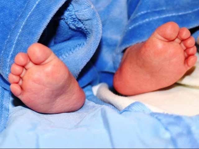 شہباز شریف کا وکٹوریہ اسپتال بہاولپور میں نومولود بچوں کی ہلاکت کا نوٹس، رپورٹ طلب