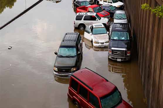 امریکہ: طوفانی بارشوں کے باعث نظام زندگی مفلوج، سیلابی صورتحال کا خطرہ
