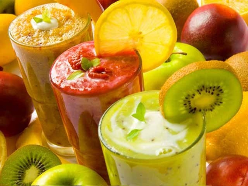 فٹ رہنا ہے تو تازہ پھلوں اور سبزیوں سے بنا ’’سمودی‘‘ استعمال کریں