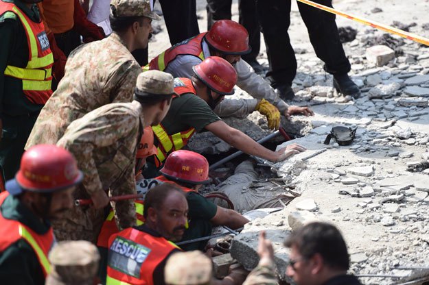 شجاع خانزادہ شہادت سے سرفراز ہو کر امر ہو گئے، رفعت مظہر