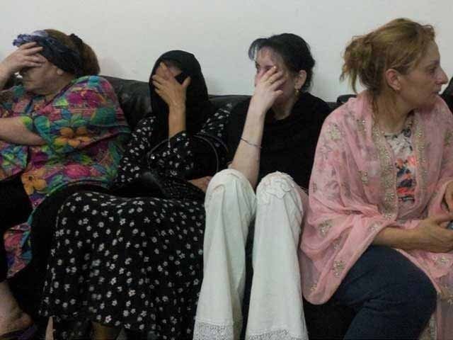 غیراخلاقی سرگرمیوں میں ملوث 12 غیرملکی خواتین ملک بدر
