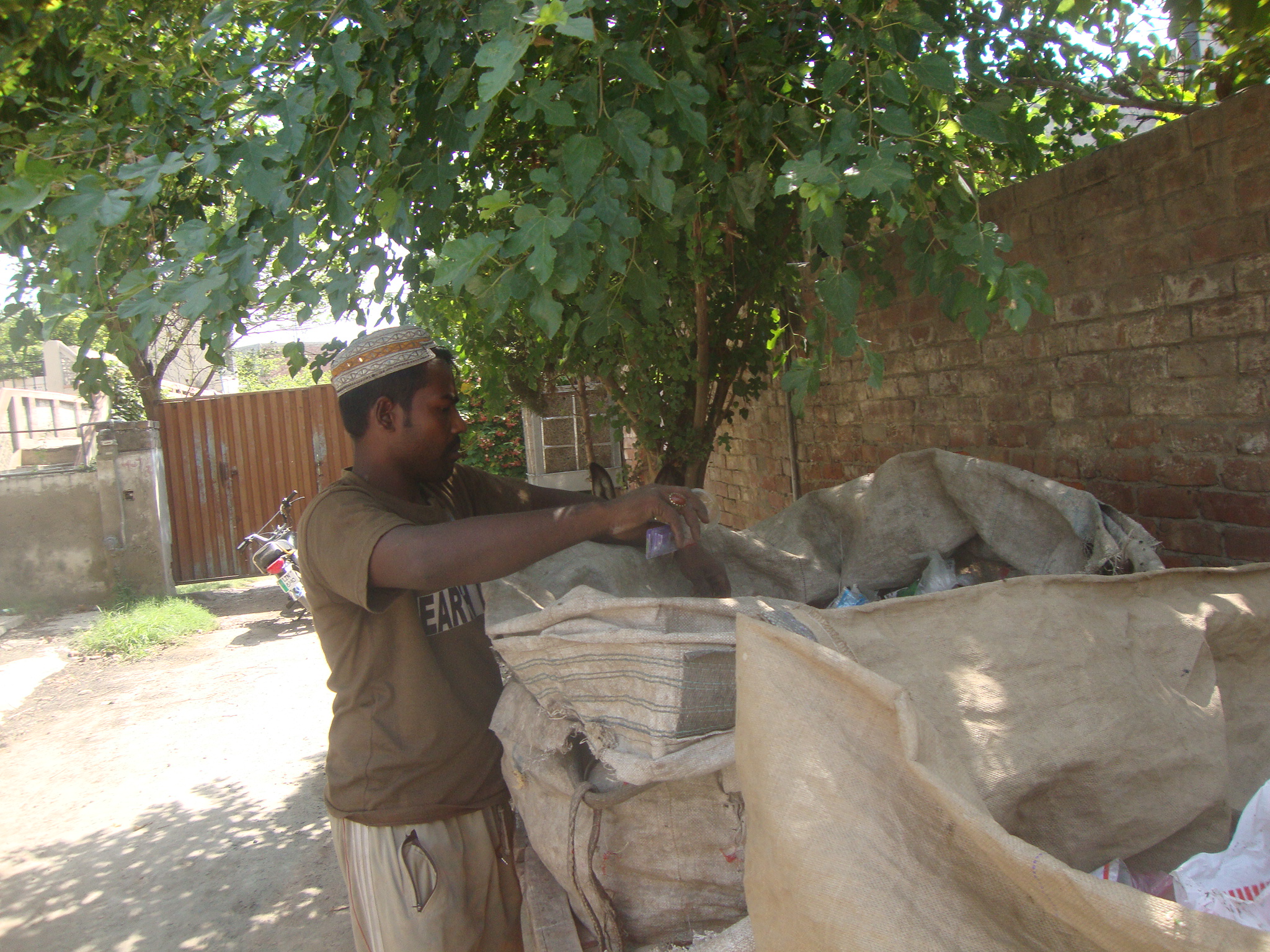 یہ خانہ بدوش اور ……؟؟؟؟