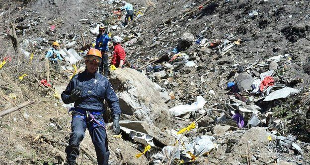 انڈونیشیا کے تباہ طیارے سے38 مسافروں کی لاشیں مل گئیں
