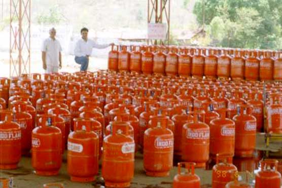 ملک بھر میں ایل پی جی کی قیمتوں میں دس روپے کلو کمی