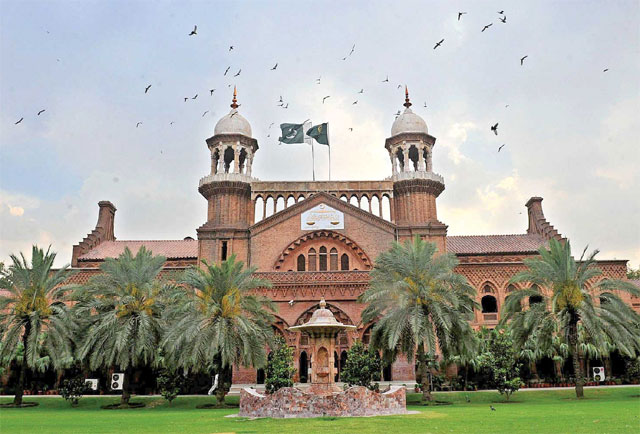 شیخوپورہ میں مبینہ پولیس مقابلے میں نوجوان کی ہلاکت پر لواحقین کا احتجاج