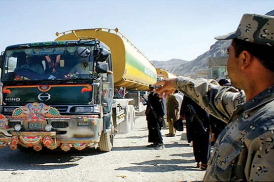 تیل کی قیمتوں میں کمی، حکومت کو ایک ماہ میں 23 ارب کی بچت