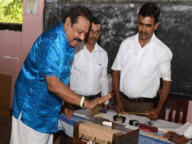 سری لنکا میں پارلیمانی انتخابات کے لئے پولنگ