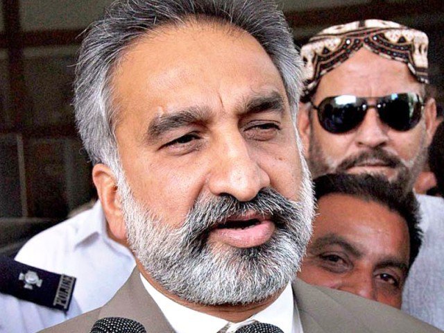 الطاف حسین اور آصف علی زرداری دن پورے ہوچکے ہیں اور ان کو قانون کے کٹھرے میں لایا جائے گا