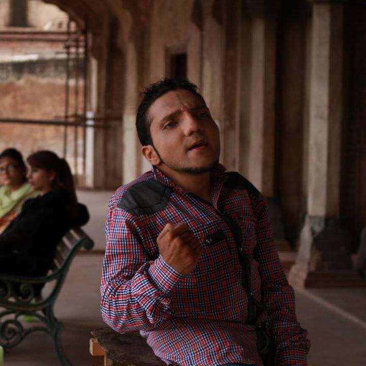 مختلف جسمانی معذوریوں کا شکار ہے مگر دوسری طرف خداداد صلاحیتوں سے مالا مال ہے