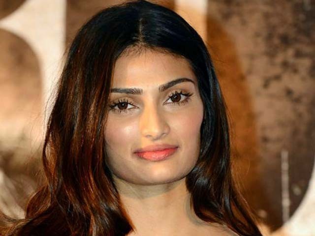 ہیرو کی کامیابی کرن جوہر نے اتھیا شیٹی کو اپنی فلم کی پیشکش کر دی