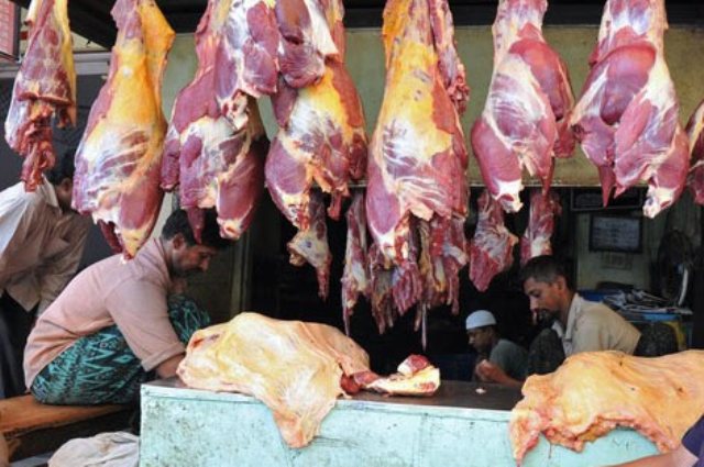 مودی سرکار میں عدالتیں بھی انتہا پسند؛ مقبوضہ کشمیر میں گائے کا گوشت بیچنے پر پابندی عائد