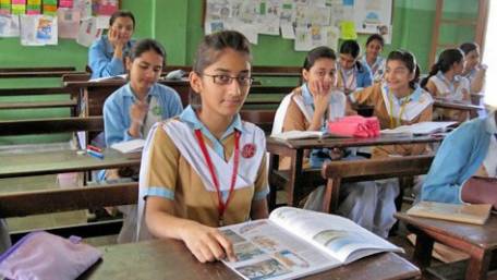 یکساں اور آسان نظام تعلیم کی ضرورت