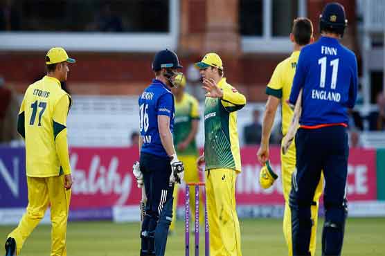 انگلینڈ کو دوسرے ون ڈے میں بھی آسٹریلیا کے ہاتھوں شکست