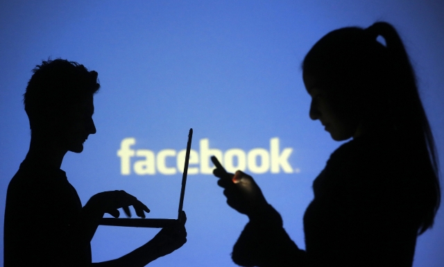 فیس بک فرینڈز ریکوسٹس