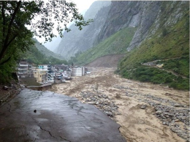 بھارتی ریاست آسام میں سیلاب سے 77 افراد ہلاک، 8 لاکھ افراد بے گھر