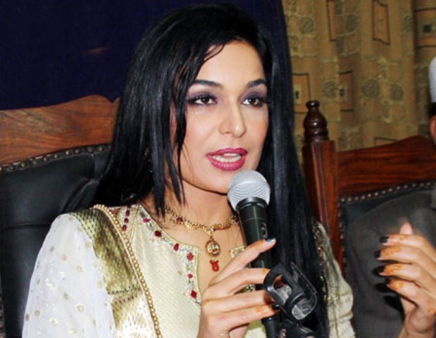 سیالکوٹ کے تاجر اسپتال کیلئے زمین دینے کا وعدہ پورا نہیں کررہے، میرا کی دہائی