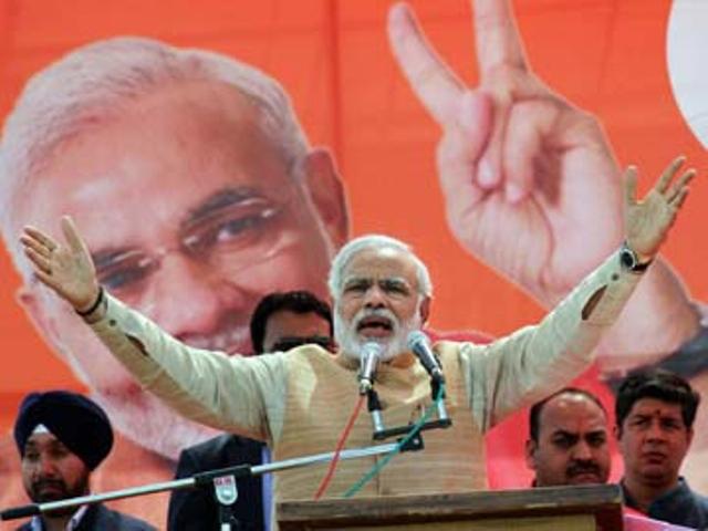 مودی سرکار مغل بادشاہوں کے نام و نشان مٹانے کی پالیسی پر گامزن
