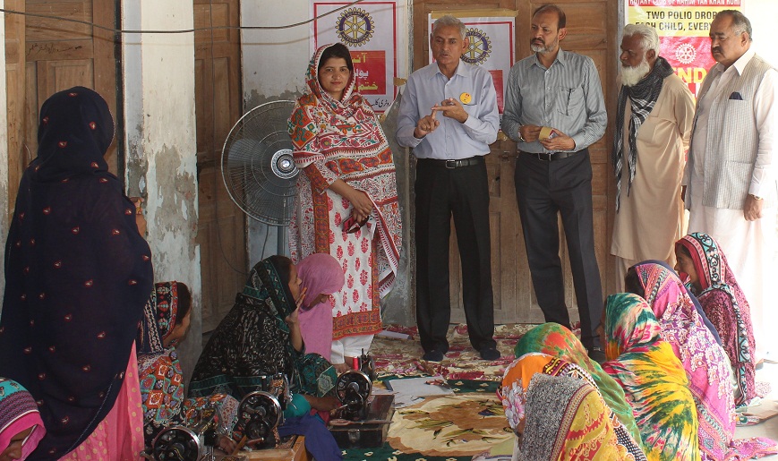 وطن عزیز کی دیہی علاقوں میں 4 لاکھ بچے اپنی زندگی کے پہلے ہی سال میں موت کا شکار ہو جاتے ہیں۔ ممتاز بیگ