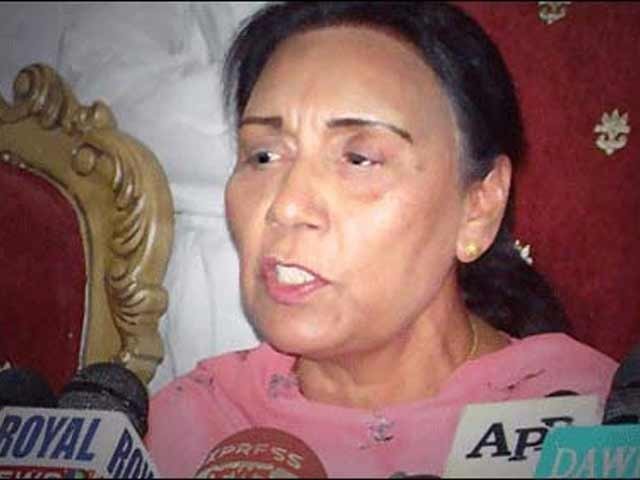 سانحہ لیاقت باغ کے روز بے نظیر بھٹو نے خود گاڑی سے نکلنے کا فیصلہ کیا، ناہید خان