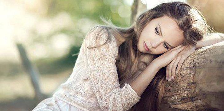 لفظ بھی آپ ہی ہونٹوں پہ مچل جاتے ہیں