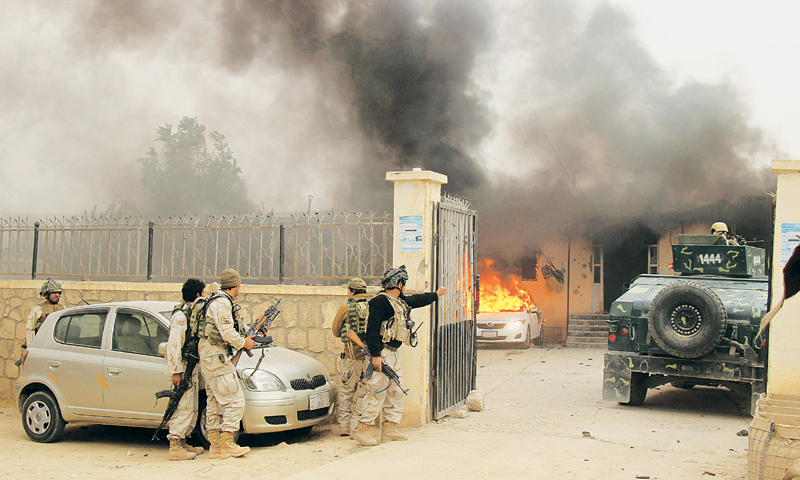 افغان طالبان کا قندوز شہر پر دھاوا، 20 افراد ہلاک