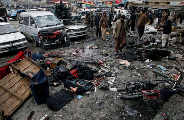 پاکستان میں سیاسی بحران اور دہشتگردی کے خلاف جنگ متاثر