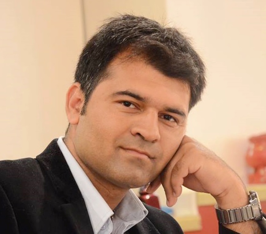 کچھ ادھر ادھر کی