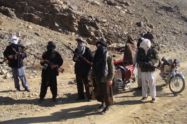 افغان طالبان نے قندوز کے بعد غزنی پر کئی اطراف سے چڑھائی کردی