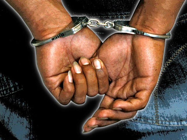 لاہور: پولیس نے سرچ آپریشن کے دوران 2 مشتبہ افراد کو گرفتار کر لیا