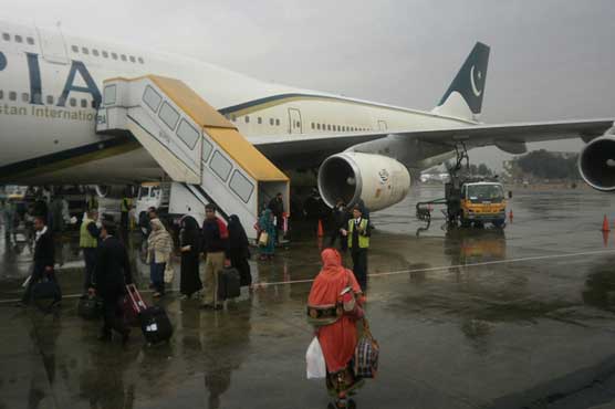 بارش: جڑواں شہروں میں فلائٹ آپریشن مفلوج، 17 پروازیں منسوخ، ہزاروں مسافر پریشان