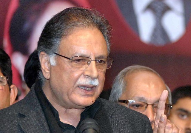 عمران خان انتخابات سے پہلے مولا جٹ، بعد میں یملا جٹ ہوجاتے ہیں، پرویز رشید