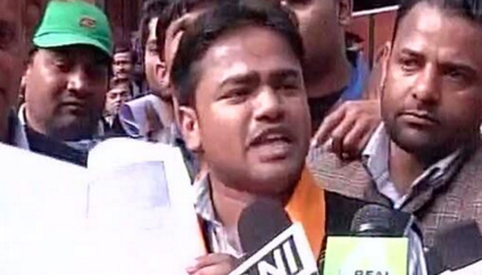 گائے کا گوشت کھائے جانے کی غلط اطلاع دینے پر ہندو سینا کا سربراہ گرفتار