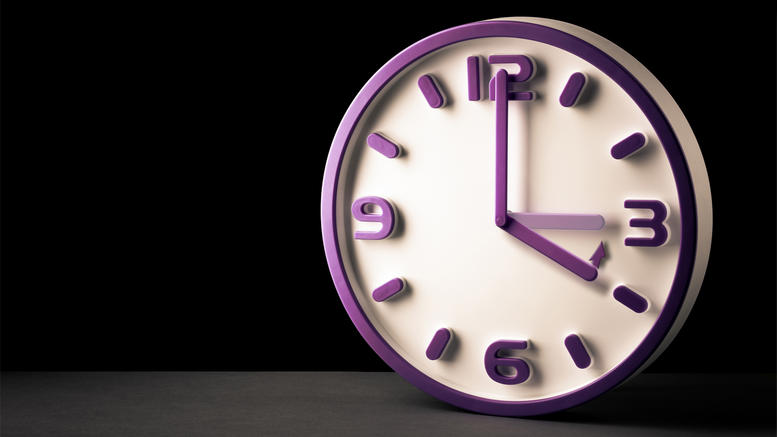 سورج کی روشنی سے زیادہ فائدہ اٹھانے کے لئے فرانس اور یورپ میں گھڑیاں ایک گھنٹہ پیچھے کر دی گئیں